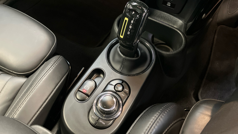 MINI Hatchback 135kW Cooper S Level 3 33kWh 3dr Auto Electric Hatchback